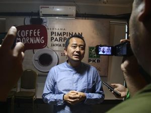 Komisi X DPR Minta Kemendikbud Turun Tangan soal 7 Guru Besar Unhas Mundur Komisi X DPR Minta Kemendikbud Turun Tangan soal 7 Guru Besar Unhas Mundur