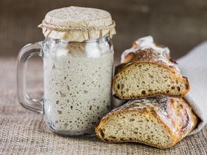 Apa Bisa Bikin Roti Sourdough Pakai Sperma Sebagai Ganti Ragi? Apa Bisa Bikin Roti Sourdough Pakai Sperma Sebagai Ganti Ragi?