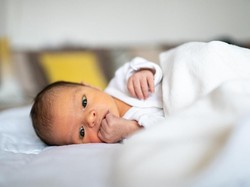 Bayi 67 Hari Jadi Pasien Termuda yang Sembuh dari COVID-19