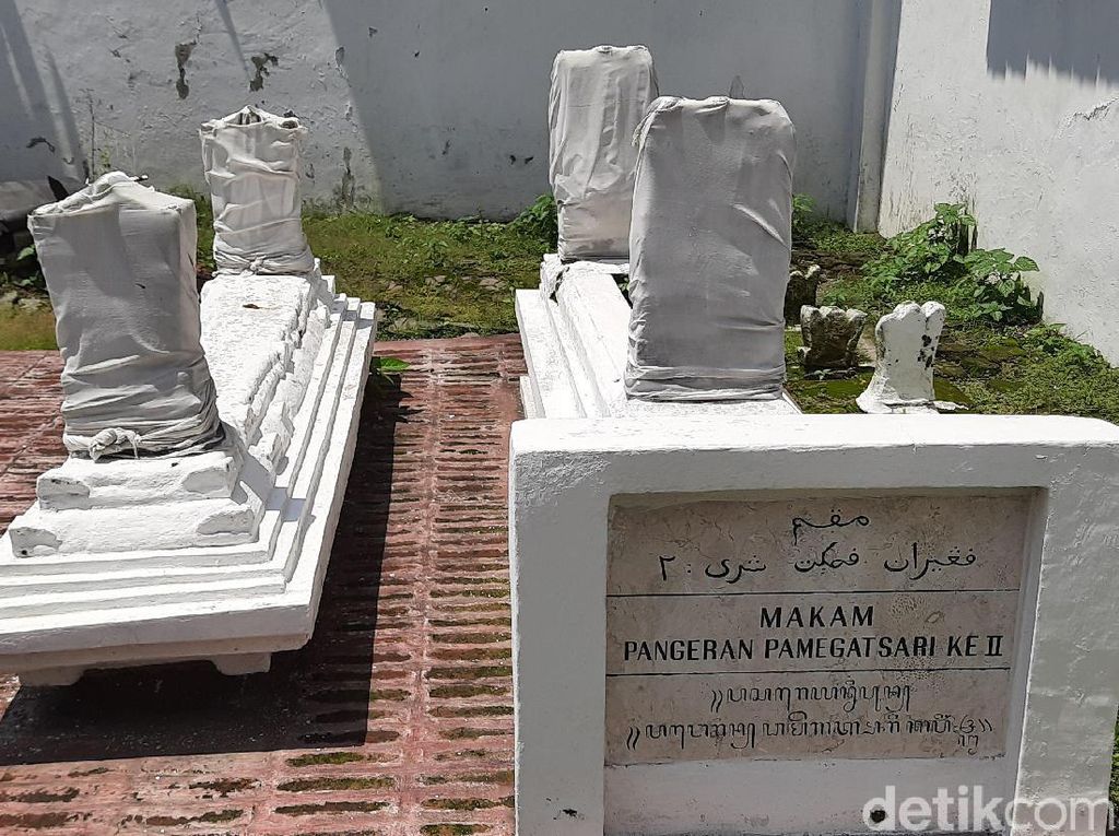 Usul Renovasi Makam Bupati Pertama Surabaya Tak Digubris Pemkot Usul Renovasi Makam Bupati Pertama Surabaya Tak Digubris Pemkot