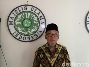 Polemik Foto Blur Pegiat Dakwah UGM, MUI DIY: Bukan Tuntunan Islam Polemik Foto Blur Pegiat Dakwah UGM, MUI DIY: Bukan Tuntunan Islam