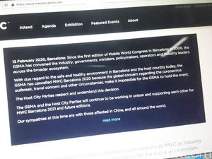 Bendera Putih MWC 2020 Barcelona Dipukul Virus Corona Bendera Putih MWC 2020 Barcelona Dipukul Virus Corona