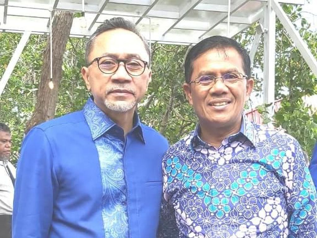 Wagub Sulteng Terima SK PAN Maju Pilgub 2020, Bagaimana Nasib Pasha? Wagub Sulteng Terima SK PAN Maju Pilgub 2020, Bagaimana Nasib Pasha?