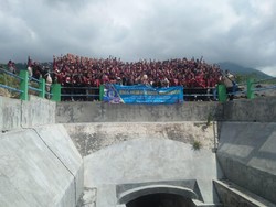 Merapi Erupsi, Turis Malah Dapat Pengalaman Baru
