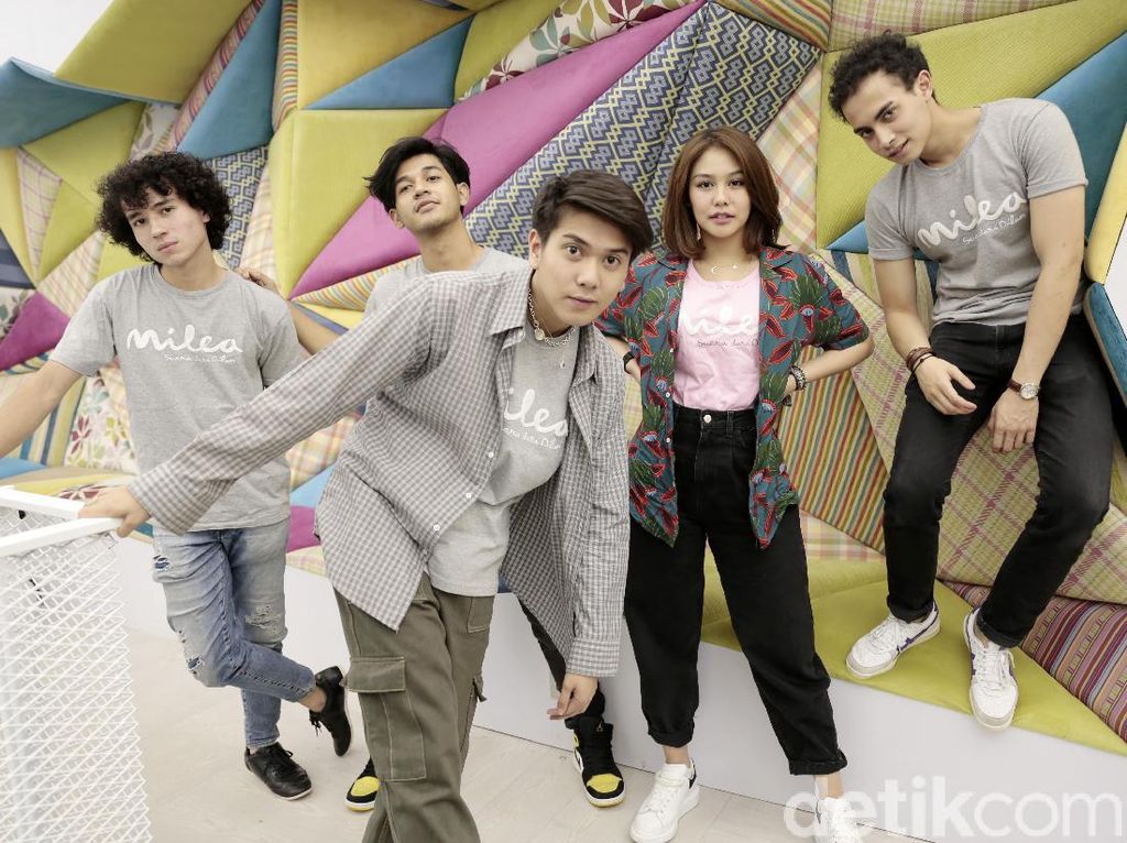 Demi Bertemu Iqbaal Ramadhan, Dua Remaja Ini Tak Izin Ortu Demi Bertemu Iqbaal Ramadhan, Dua Remaja Ini Tak Izin Ortu