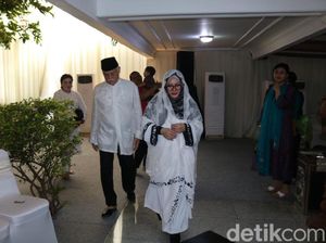 Cucu Soeharto Gelar Pengajian Jelang Nikahi Pramugari Cucu Soeharto Gelar Pengajian Jelang Nikahi Pramugari