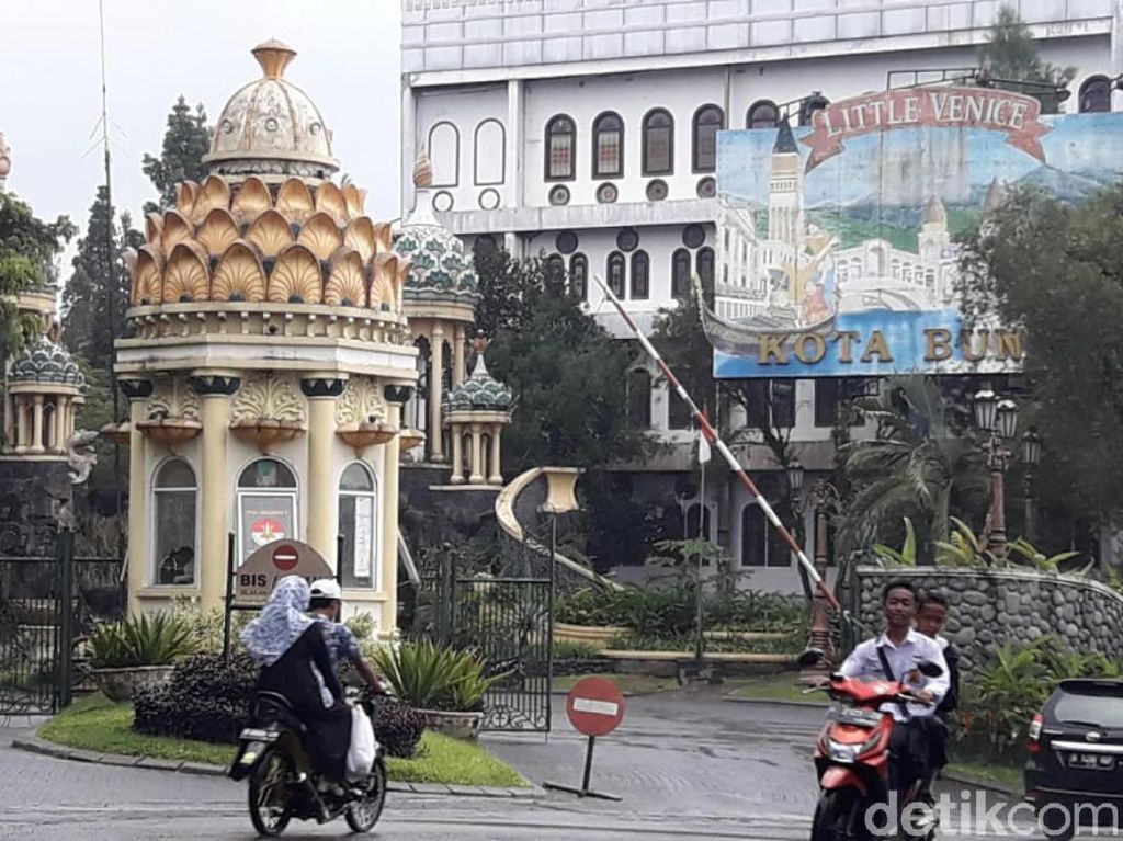 Bisnis Seks di Vila Kota Bunga dan Cerita Upaya Sergap PSK Bisnis Seks di Vila Kota Bunga dan Cerita Upaya Sergap PSK