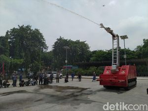Begini Kecanggihan Robot Damkar Rp 37 Miliar yang Dibeli Pemprov DKI Begini Kecanggihan Robot Damkar Rp 37 Miliar yang Dibeli Pemprov DKI