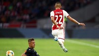 Musim 2020/2021, Ajax catatkan pendapatan sebesar 109 juta Euro hasil jualan Hakim Ziyech, Donny van de Beek, dan Sergino Dest. Ajax cuma keluar uang 63 juta Euro beli lima pemain (Getty Images)