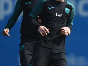 Jelang PSG Vs Barcelona, Ada Rumor Neymar Ajak Messi Main di Paris