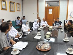 Ketua MPR Sebut Edukasi Penting untuk Tangkis Hoax Virus Corona