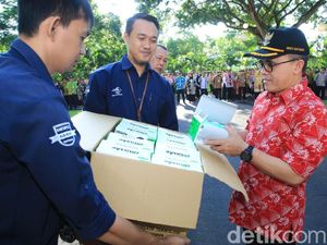 Banyuwangi Kirim 20 Ribu Masker untuk Warganya di Hong Kong