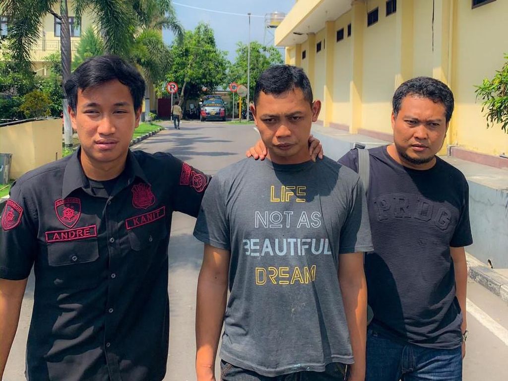 5 Janda Jadi Korban TNI Gadungan, Disetubuhi hingga Barang Dicuri 5 Janda Jadi Korban TNI Gadungan, Disetubuhi hingga Barang Dicuri