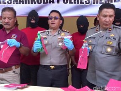 Terciduk! Eks Anggota DPRD Rembang Kepergok Beli Sabu di WC Umum