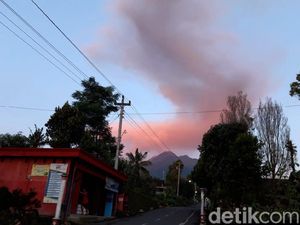 Alasan Utama Dilarang Ngebut Saat Gunung Erupsi
