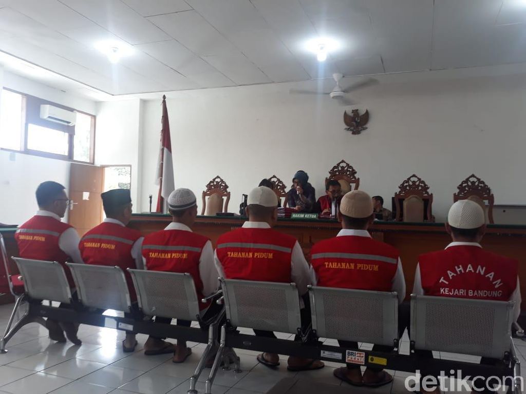Jaksa Urai Awal Mula Akumobil Berdiri dengan Modal Rp 12 Juta Jaksa Urai Awal Mula Akumobil Berdiri dengan Modal Rp 12 Juta