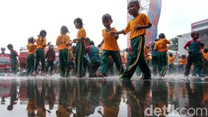 Seru Banget! Begini Hebohnya Anak-anak jadi Petugas Damkar