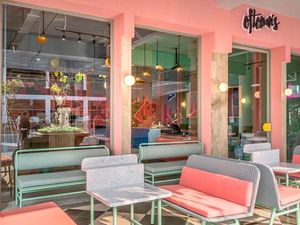 5 Kafe Pink yang Instagramable untuk Didatangi Bersama Pasangan 5 Kafe Pink yang Instagramable untuk Didatangi Bersama Pasangan