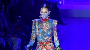 Heboh Virus Corona, Masker-masker Unik Esksis di New York Fashion Week