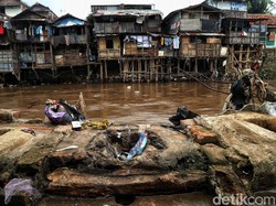 Nasib Proyek Antibanjir Ciliwung di Tangan Anies