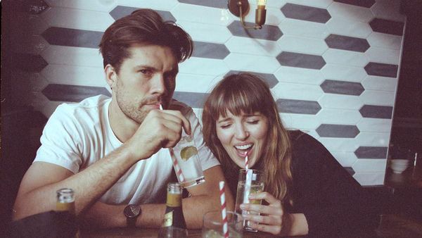 Ini Momen Kulineran Oh Wonder yang Akan Ramaikan We The Fest 2020