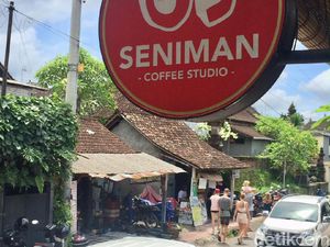 Seniman Coffee Studio :  Kopi Lokal dan Creme Brule Berjodoh di Sini