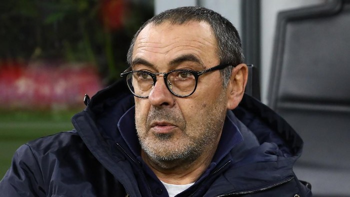 MILAN, ITALY - FEBRUARY 13:  Juventus FC coach Maurizio Sarri looks on before the Coppa Italia Semi Final match between AC Milan and Juventus at Stadio Giuseppe Meazza on February 13, 2020 in Milan, Italy.  (Photo by Marco Luzzani/Getty Images)