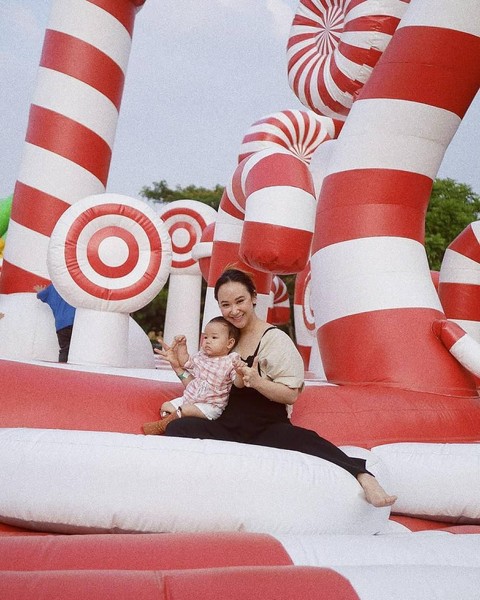 Awet Muda, Ternyata 5 Selebgram Ini Sudah Punya Anak Lho!