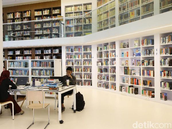 Potret Perpustakaan Instagrammable di Kedubes Belanda