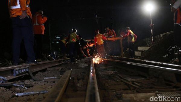 Penggantian Wesel KRL