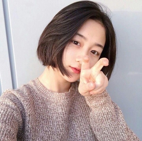  Rambut  Pendek Ala Artis  Korea  Ini Membuat Kamu Tampil 