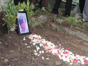 Mengenang Mohamad Sunjaya, Jurnalis dan Penghidup Teater Indonesia Mengenang Mohamad Sunjaya, Jurnalis dan Penghidup Teater Indonesia