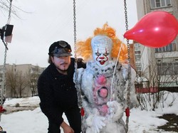 Snowman Anti Mainstream, Badut Paling Sadis di Dunia