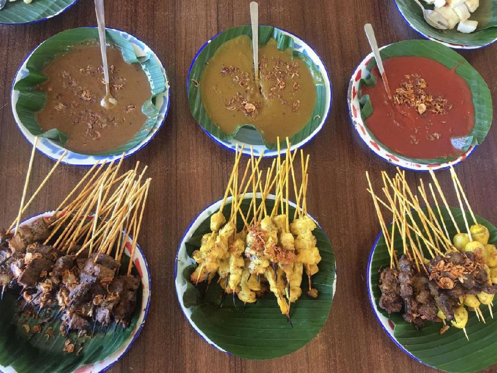 Di Ranah Minang Para Jawara Kalap Jajan Sate Padang dan Es Durian Di Ranah Minang Para Jawara Kalap Jajan Sate Padang dan Es Durian