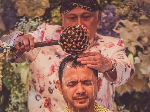 Acara siraman Danny Rukmana