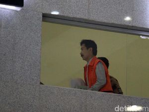 Momen Bupati Nonaktif Solok Selatan Diperiksa KPK