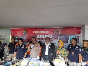 Polisi Bongkar Klinik Ilegal di Jakpus yang Aborsi 903 Janin Polisi Bongkar Klinik Ilegal di Jakpus yang Aborsi 903 Janin