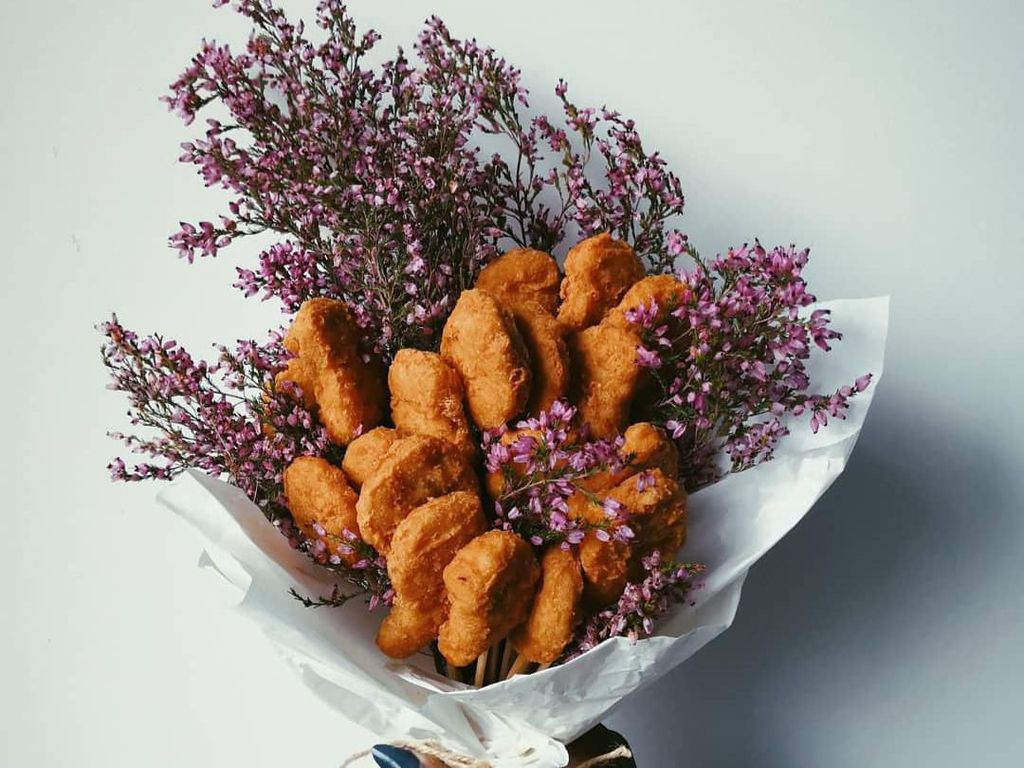 Tren Buket Chicken Nugget Jadi Pengganti Bunga Sebagai Hadiah Valentine