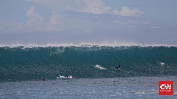 Serba-serbi Berburu Ombak di Kepulauan Mentawai