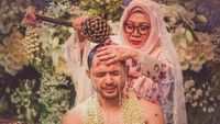 Melihat Prosesi Siraman Cucu Soeharto