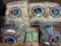 Polisi Sita 12 Kg Sabu dari Seorang Kurir di Surabaya