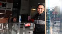 Senyum Crazy Rich Tanjung Priok Usai Diperiksa 2 Jam