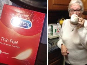 Lupa Bawa Kacamata ke Supermarket, Nenek Ini Beli Teh Keliru Kondom