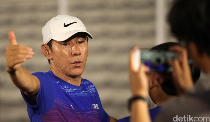 Shin Tae-yong untuk pertama kalinya menggelar latihan bersama Timnas senior Indonesia. 30 pemain hadir dalam pemusatan latihan ini.