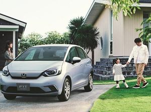 Ternyata Kece Juga saat Honda Jazz Terbaru Gunakan Knalpot Mugen Ternyata Kece Juga saat Honda Jazz Terbaru Gunakan Knalpot Mugen