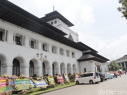Asyik! Traveler Bisa Jelajahi Gedung Sate Tiap Akhir Pekan