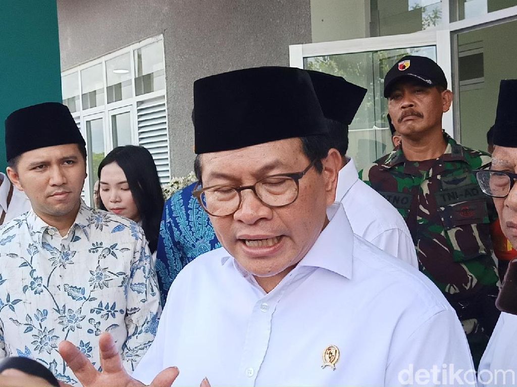 Tentang Pramono Anung yang Selama Ini Larang Jokowi ke Kediri Tentang Pramono Anung yang Selama Ini Larang Jokowi ke Kediri