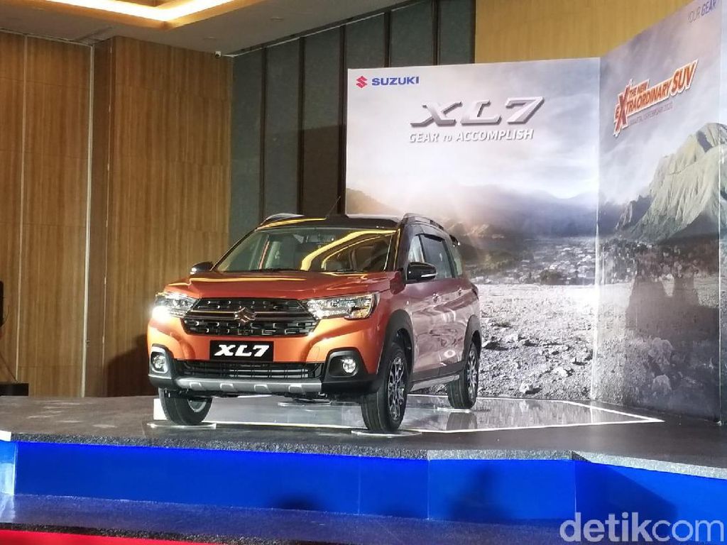 Sudah Setengah Tahun, XL-7 Belum Bisa Salip Toyota Rush Sudah Setengah Tahun, XL-7 Belum Bisa Salip Toyota Rush
