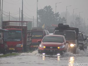 Ini Penyebab Jalan Raya Porong Lama Sidoarjo Terendam Banjir