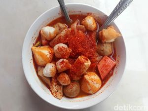 Enak Nih! Seblak Mewek Buruan Kawula Muda Garut Enak Nih! Seblak Mewek Buruan Kawula Muda Garut